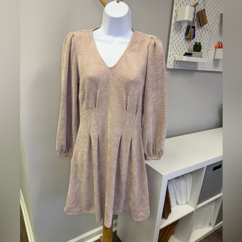 NWT Chenault V-Neck Chenille Textured Dress Light Pink/Nude Size Petite Medium